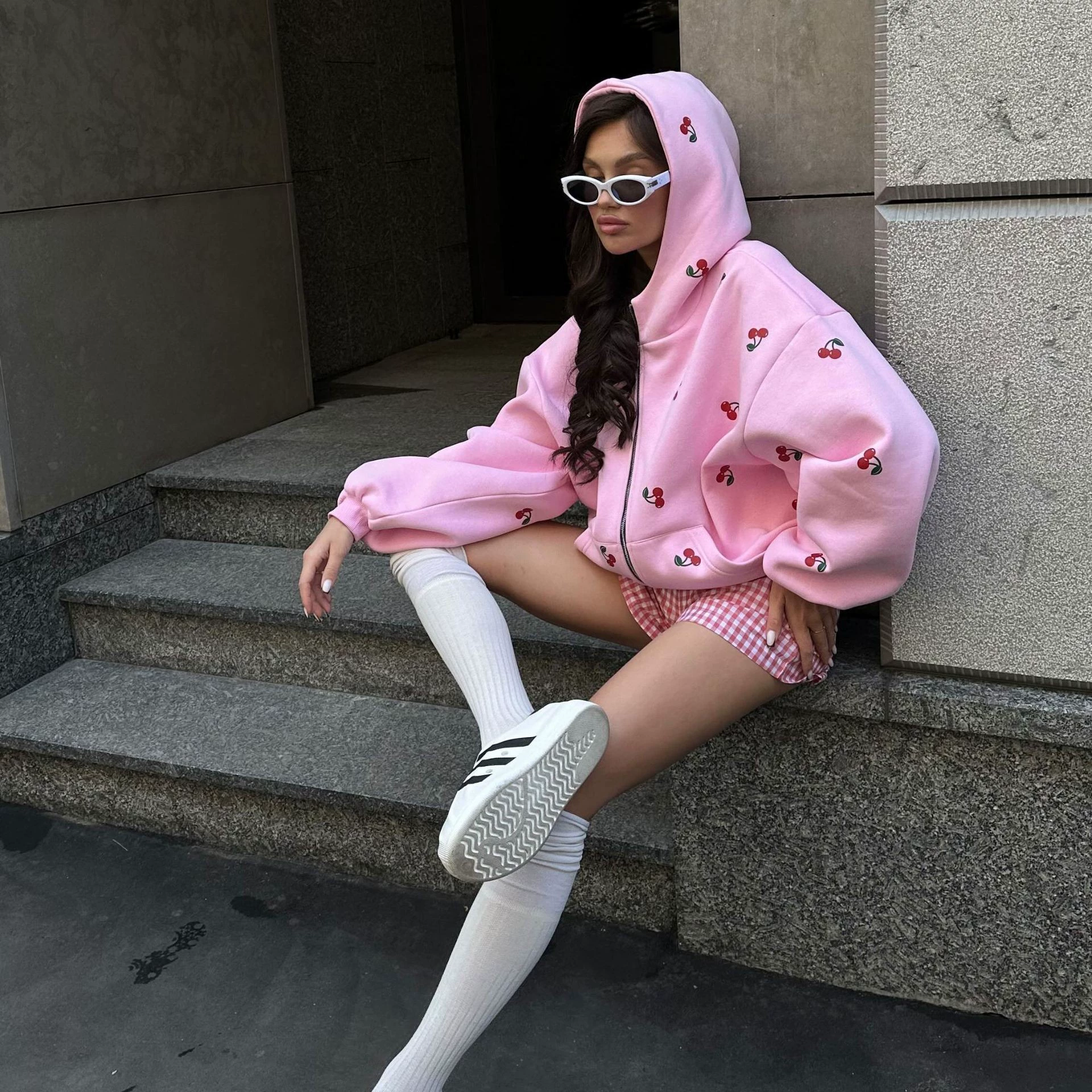 Women's Hoodies Cotton Warm Hooded Sweatshirt Autumn And Winter Fashionable Sweet Cherry Print Zipper Loose Casual Sports Hoodie