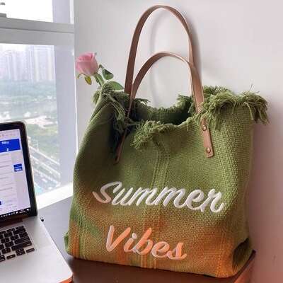 2024 New Beach Women's Travel Tote Fashionable and Simple Tassel Mommy Large Capacity Shoulder Bag