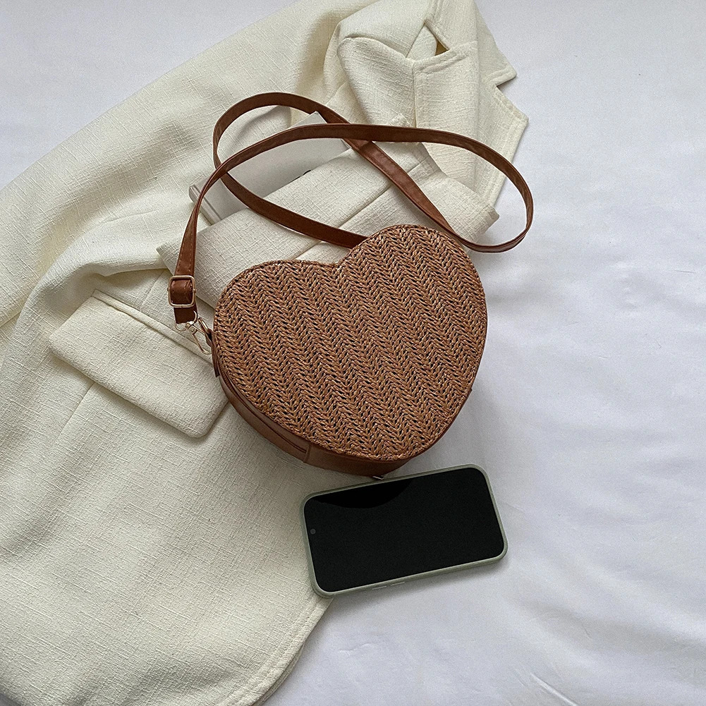 Love Heart Shaped Straw Bag for Women Shoulder Messenger Bags Luxury Designer Handbag Tote Summer Beach Vacation Bolsas 2023 R250312