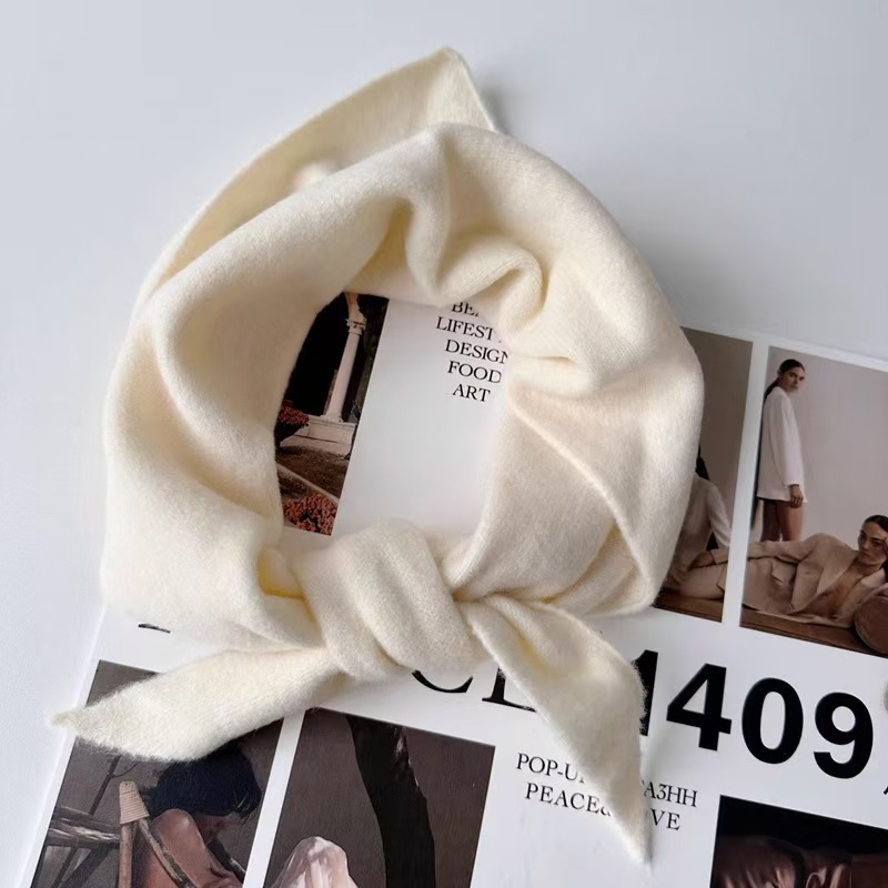 K116 Treasure item small scarf autumn and winter containing wool soft and waxy multi-purpose scarf collar small scarf to reduce age and versatile tria