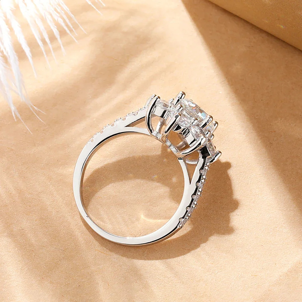 2CT D Color Rings For Woman Sunflower Brilliant Diamond S925 Silver 18K Plated Wedding Jewelry Ring with Certificate250312