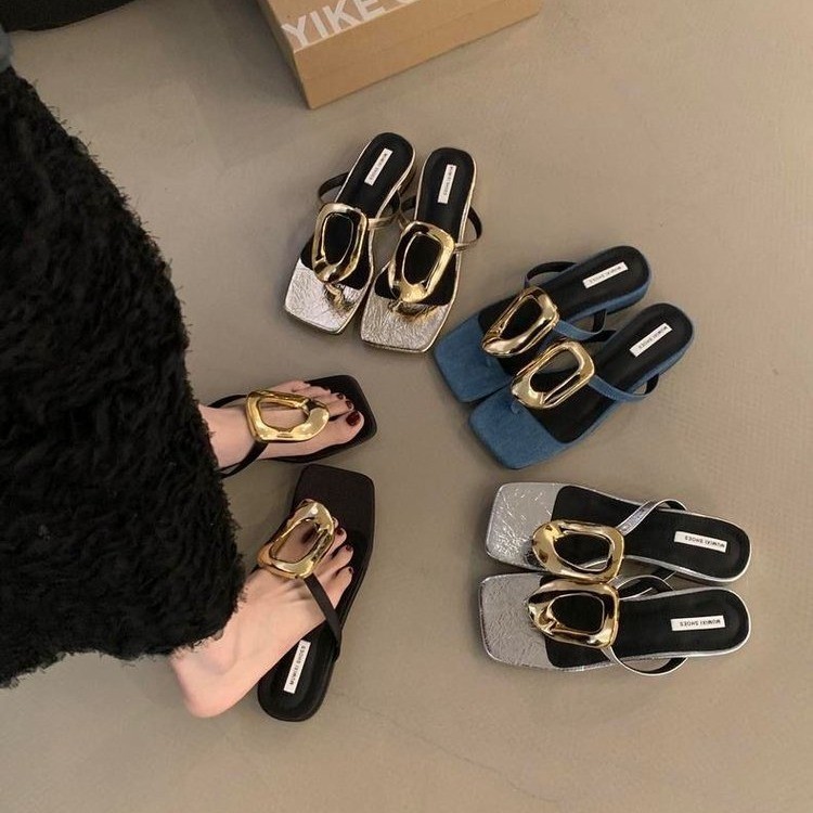 Wear flip-flops Flip-flops with gold buttons Designer free Shipping External penetration Women sandals Silver gold black blue slippers 2025 hot