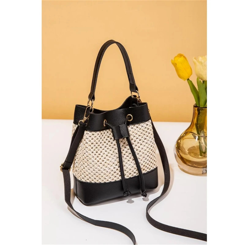 Bucket Bag For Women Drawstring Handbag Beach Straw Woven Crossbody Bag Fashionable Simple And Elegant Summer Messenger Bag R250312
