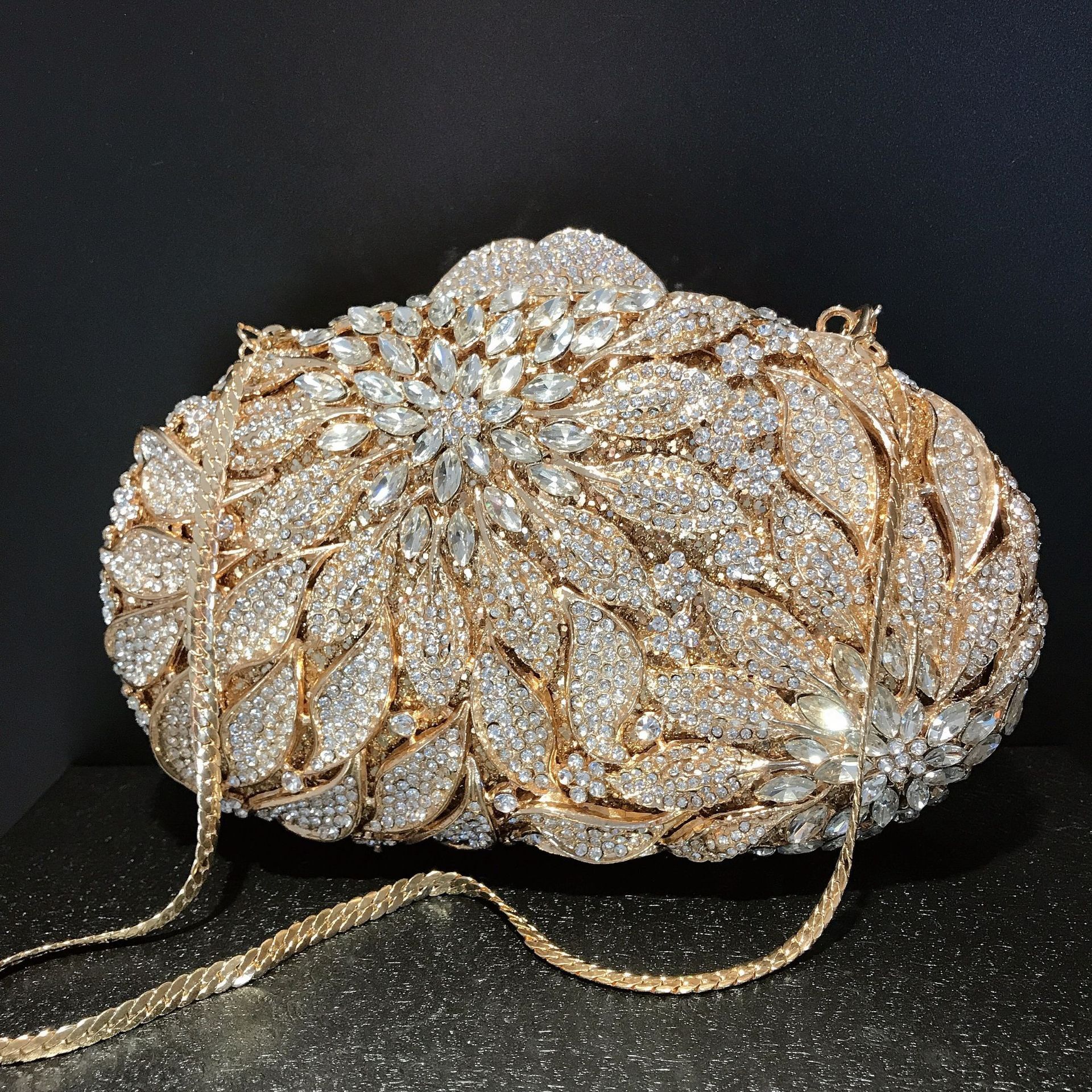 Leaf Flower Inlaid Diamond Dinner Banquet Handheld Women's Hollowed Out Metal Hard Box Bag, Clutch Bag Evening Clutch