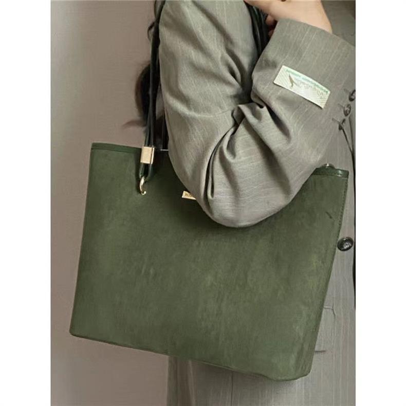 Stylish Large Underarm Messenger Tote Bag Versatile Shoulder Hand Carrying