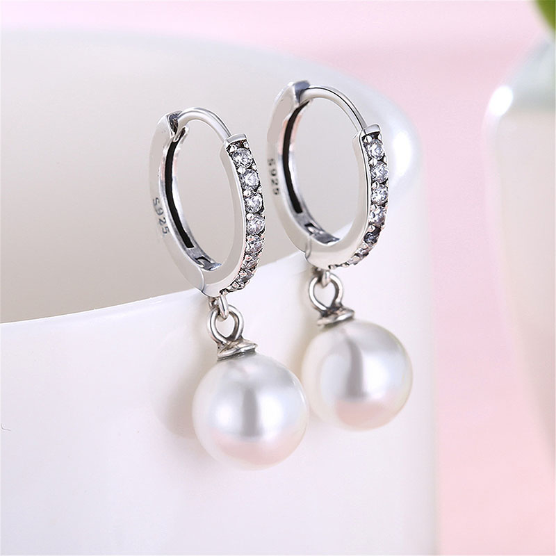 Elegant Design White Pearl Dangel Earrings for Women 18K Real Gold Silver Plated Crystal Clip On Earrings Diamond Dangle Earrings Wedding Jewelry Gift