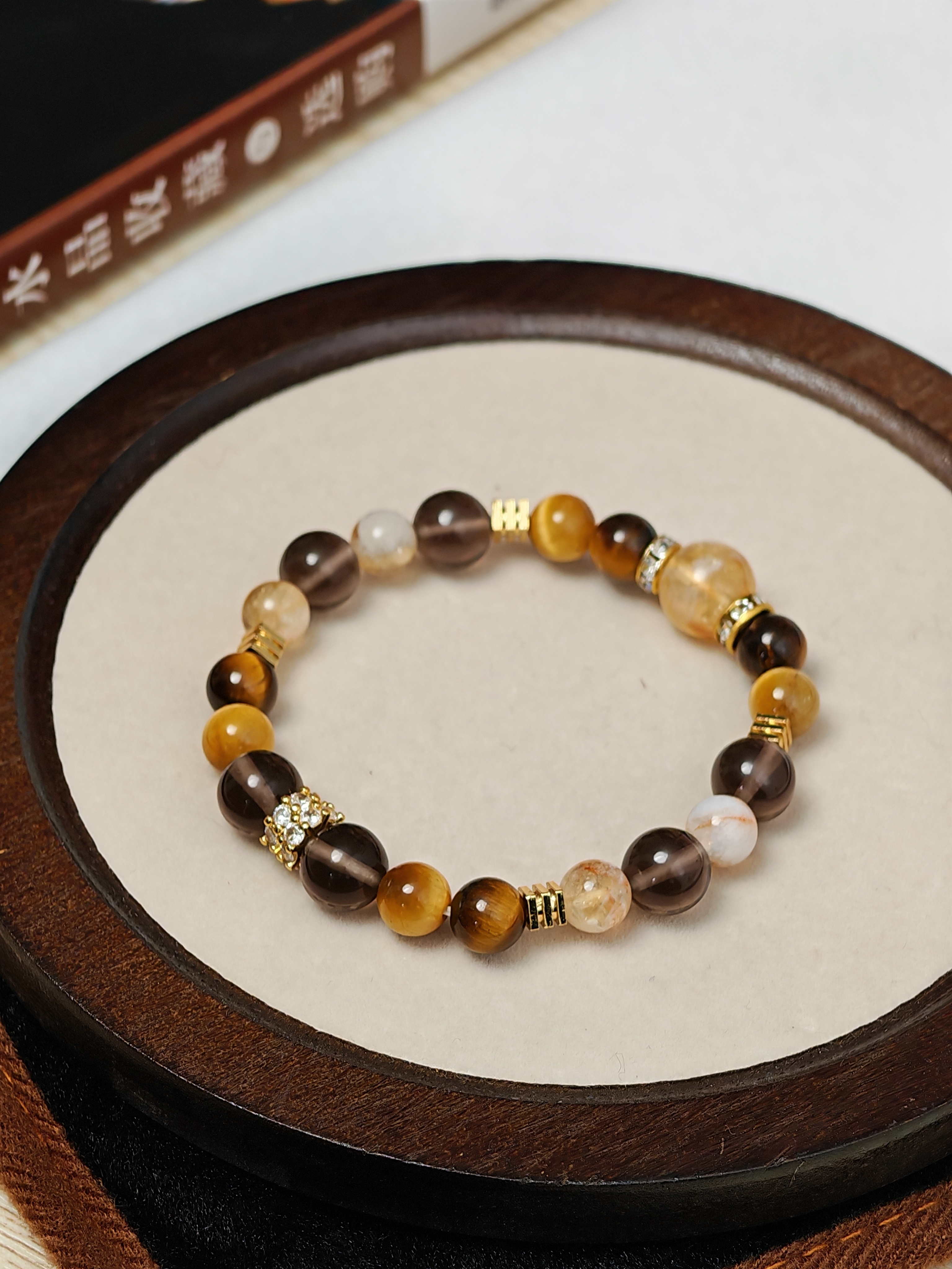 Explosive Money Management Model Tiger Eye Stone Tea Crystal Crystal Lights Luxury Couple Girlfriends Bracelet