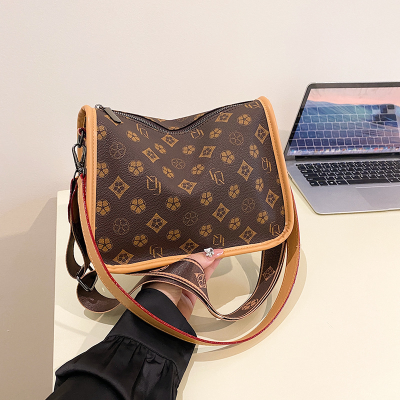 Designer Shoulder Handbags: Women's Fashionable Printed Tote Bag - High-capacity Crossbody Messenger For 2025 New Free Delivery Designer Bag