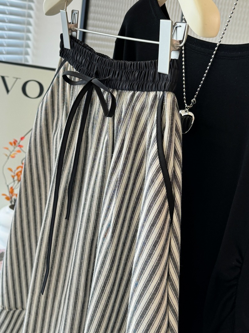 G4125 New style versatile design elastic waist A-line mid-length striped flower bud skirt