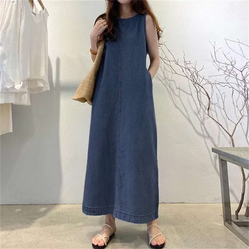 Fashionable skirt, round neck, sleeveless pocket, loose long vest, denim robe dress, women's wholesale, 2025 temperament versatile new trend clot