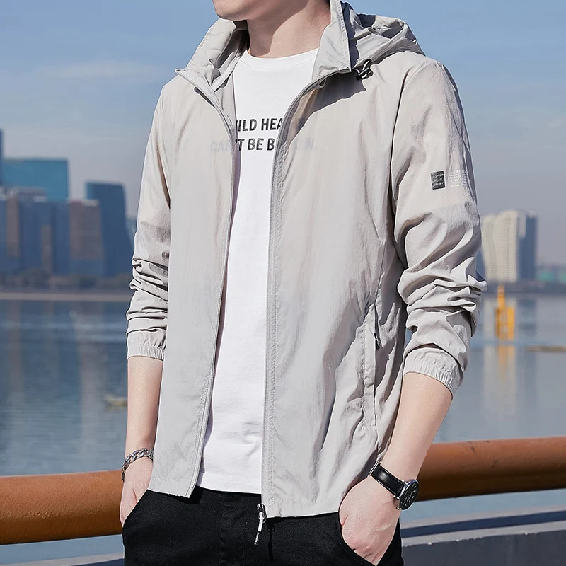 Summer Fashion Mens Sunscreen Clothing UltraThin Breathable Ice Silk Fishing Skin Coat QuickDry Loose Jacket 250313