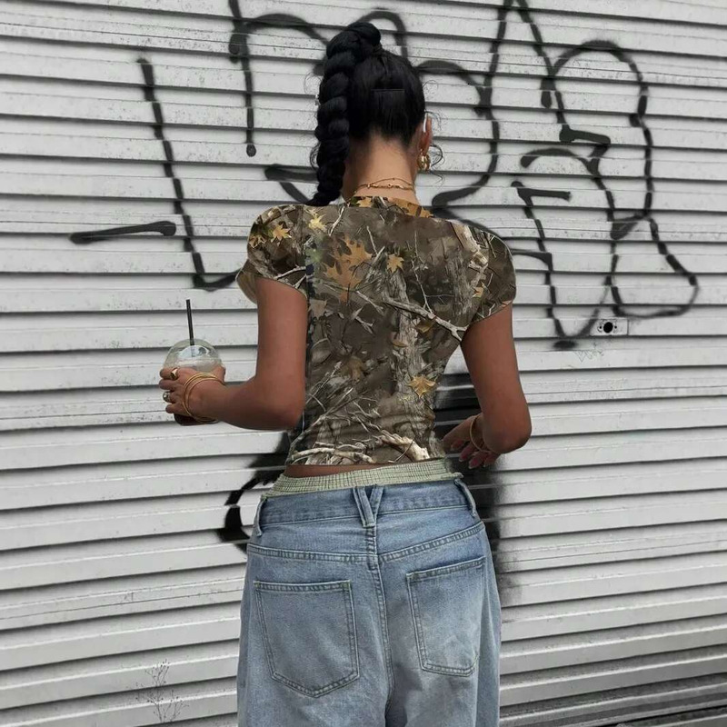 2024 New Style Women's Camouflage Tree Branch Pattern Vintage Minimalist Casual Round Neck Short Sleeve T-Shirt Polyester Fabric