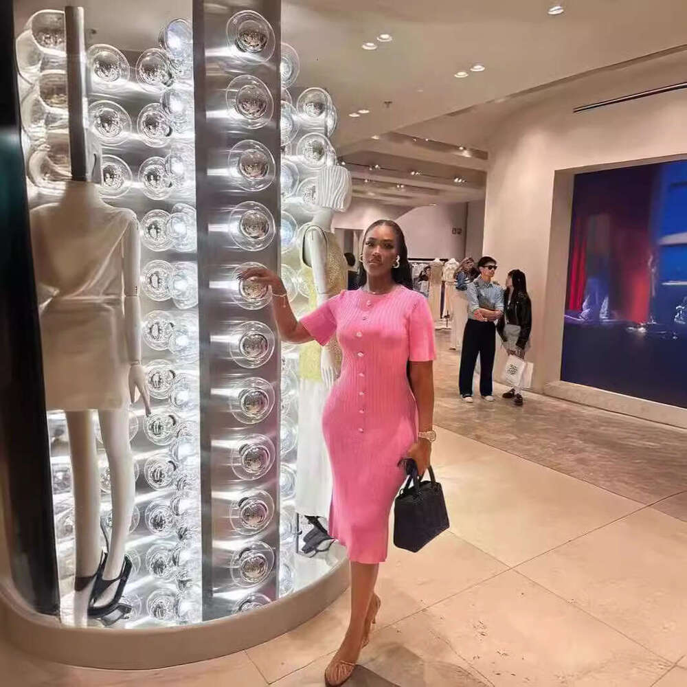 New Summer Round Neck Short Sleeve Dress With Knitted Hip Wrap For Women