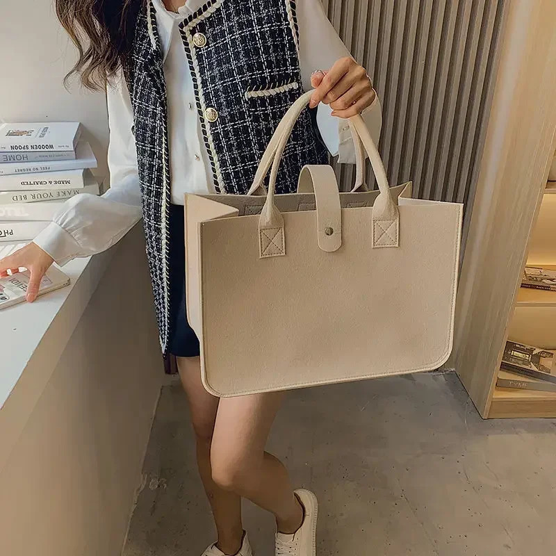 New Shopping Handbag Womens 2025 Handbag Large Capacity Open Fashion Felt Shopping Designer Tote Woven Bag Shop Online China R250312