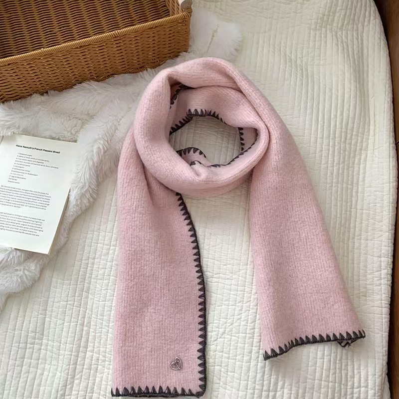 K119 Autumn and winter scarf for women Korean retro versatile knitted lock edge scarf atmosphere warm cold shawl wholesale