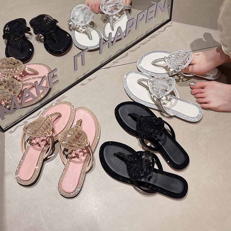 Designer Sandals 2025TB New Surrounding Rhinestone Flat Slide Women Ins Viral European Studded Toe Post Flip Flops Summer Beach Slippers