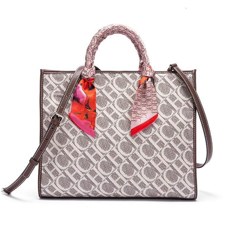 CHCH Practical Premium Trendy Letter Design Women's Handbag Large Capacity Shoulder Bag