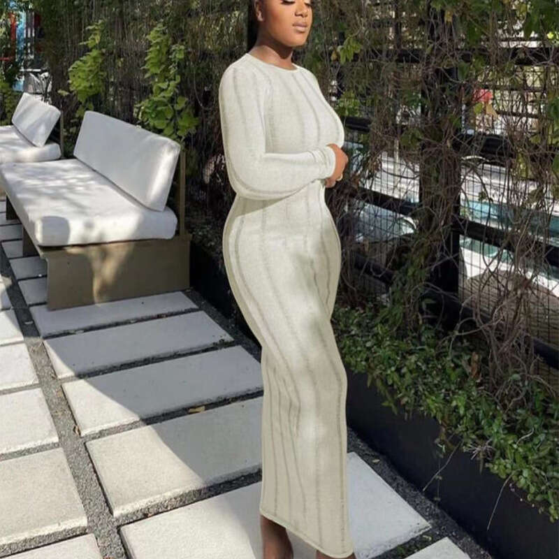 Wind Women's Winter New Fashionable Solid Color Back Hollow Out Woolen Long Sleeved Dress