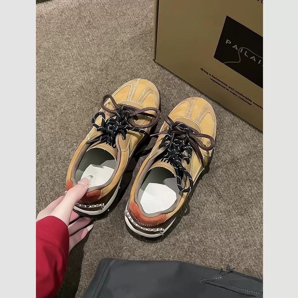 High Quality Cowhide Lightweight Luxury Women s Training Shoes 2025 Spring And Summer Fashion Designer Trend Board Shoes Multifunctional Sports And Le