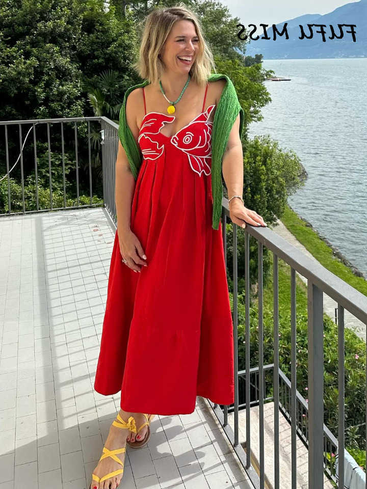 Urban Sexy Dresses Red Embroidery Fish Shaped Womens Dress Loose Sling Slvel Backl Pleated Dr 2025 Summer Chic Lady Party Holiday Dress Y240312EA4G