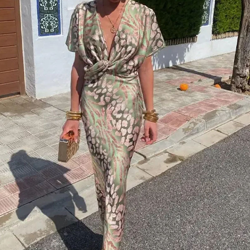 2025 Spring New Women's Clothing Elegant Printed Folded Long Skirt V-Neck Slimming Dress