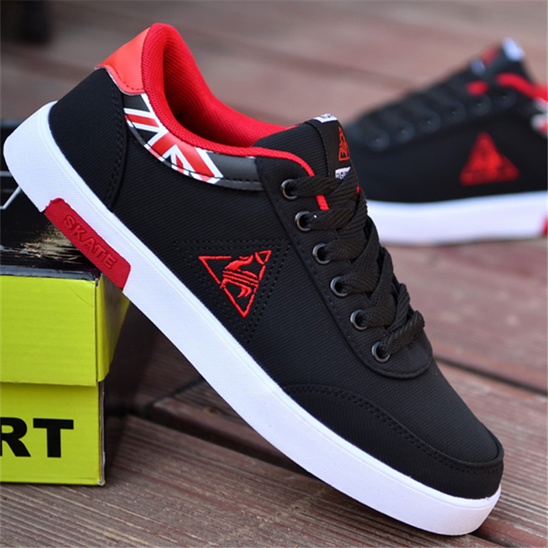 New fashion low-top canvas casual student skateboard shoes Breathable board shoes, suitable for daily wear and light outdoor