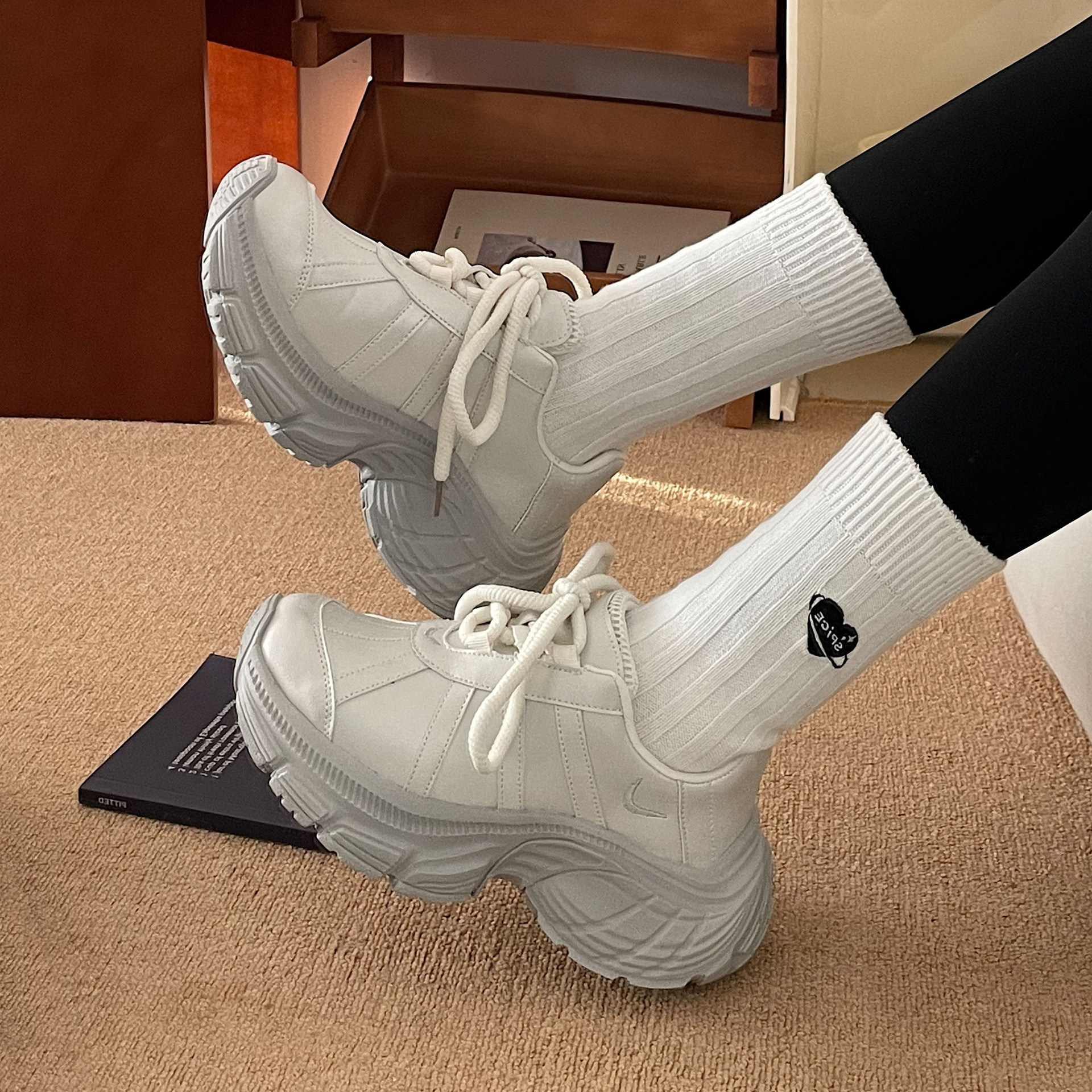 Anti Slip Multifunctional Women s Training Shoes 2025 New Breathable Color Matching Comfortable Fashion Designer Trendy Casual Shoes Board Shoes Skate