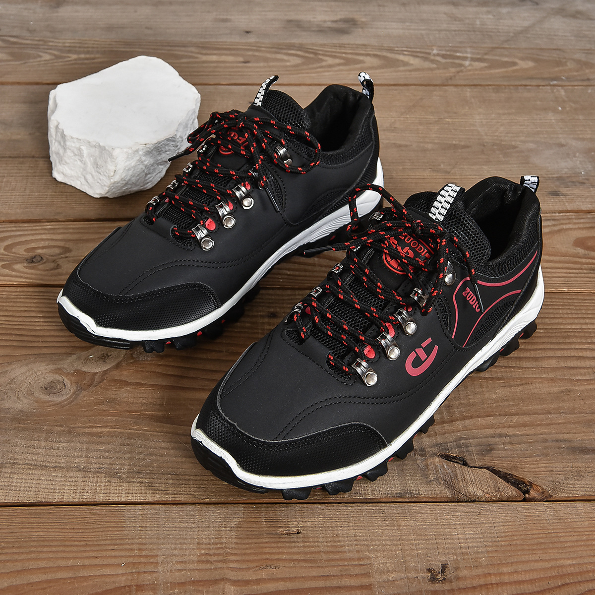 2025 New Large Mountaineering Designer Trendy Fashion Men's Anti slip Travel Outdoor Adventure Camping Hiking Shoes Men's