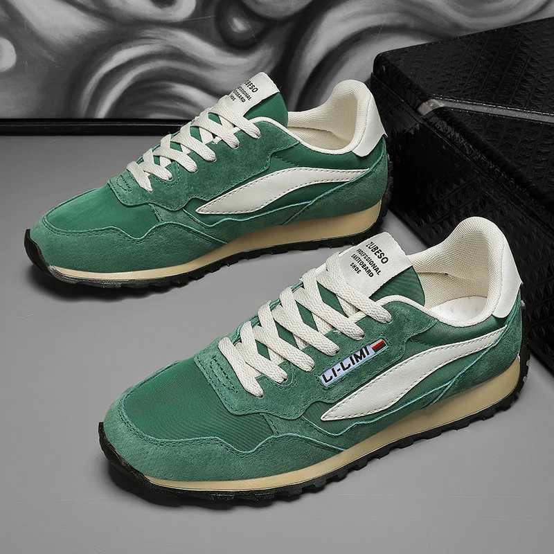 Mens Sports Shoes Lightweight Running Shoes Outdoor Lace up Forrest Gump Shoes Korean Edition Trendy Couple Skateboarding Shoes Y250315