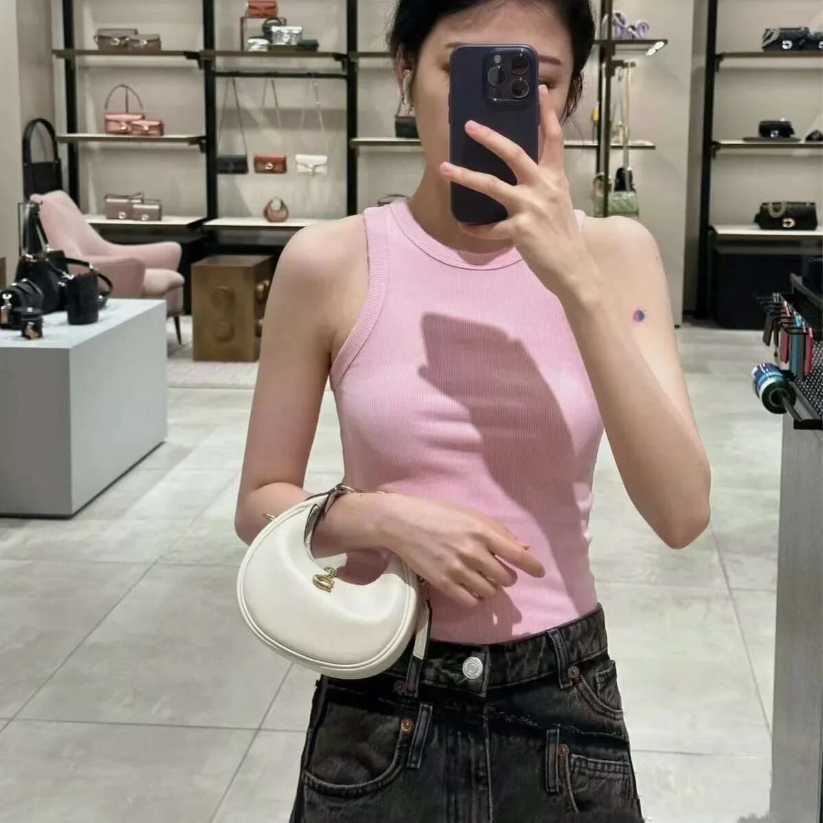 2024 New Mini Half-Moon Handbag Women's Crossbody Genuine Leather Shoulder Bag Small Trash Fashion Accessory