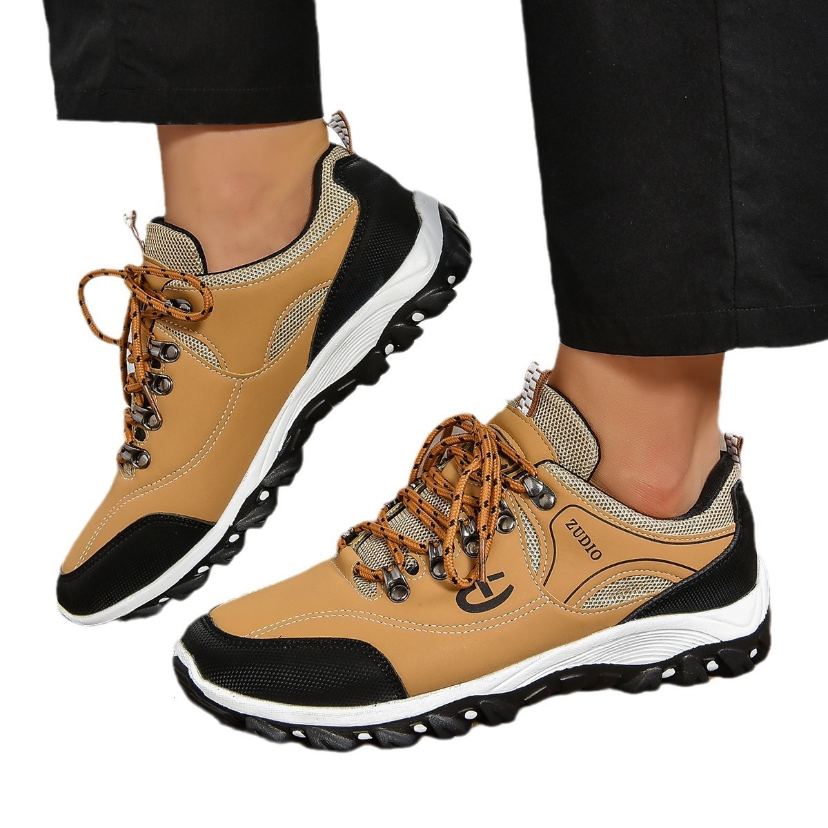 2025 New Large Mountaineering Designer Trendy Fashion Men's Anti slip Travel Outdoor Adventure Camping Hiking Shoes Men's