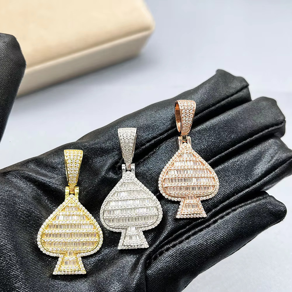 Pass Diamond Tester Hot Selling Fashion Heart baguette Moissanite 925 Sterling Silver Women Necklace Custom Silver Pendant