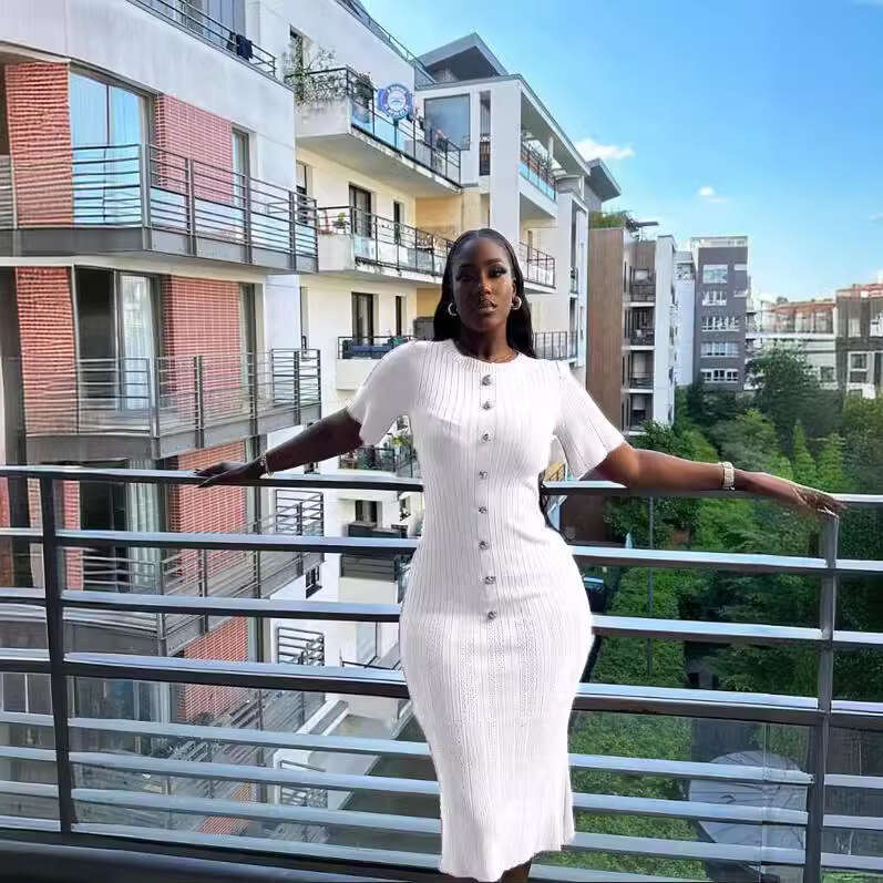 New Summer Round Neck Short Sleeve Dress With Knitted Hip Wrap For Women