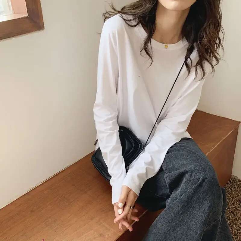 2025 White Long Sleeve T-Shirt Women's Loose Fit Round Neck Versatile Solid Color Spring Autumn Base Layer Tns