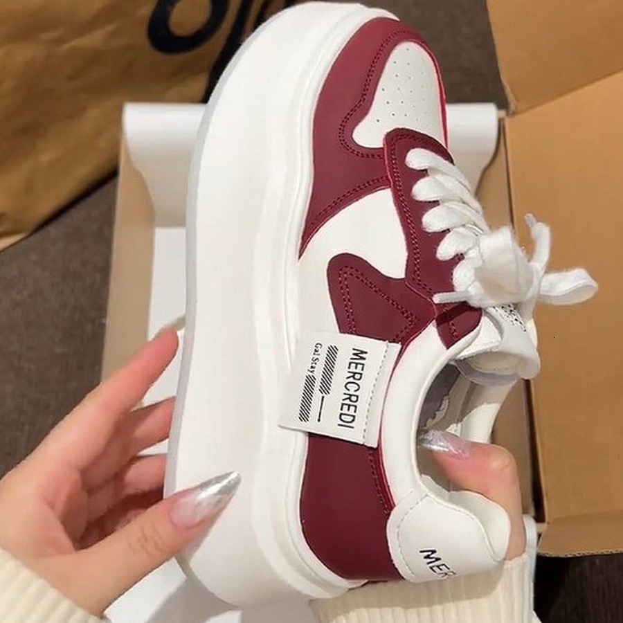 2025 new thick soled multifunctional high white designer trendy and fashionable women's sports niche design board shoes