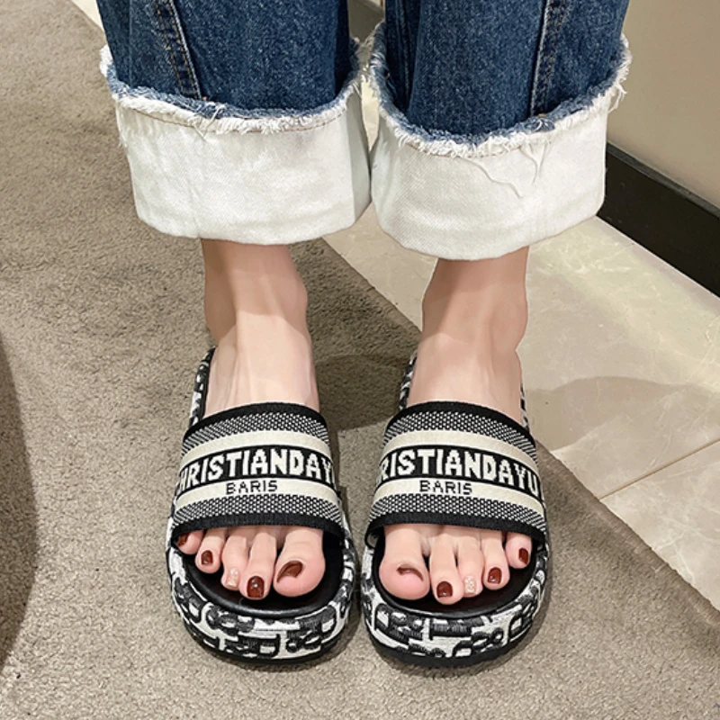 Women Slippers Fashion Casual Designer Shoes Platform Sexy High Heel Sandals Anti-slip Slip On Designer Shoes Slippers Big Size Slides Women