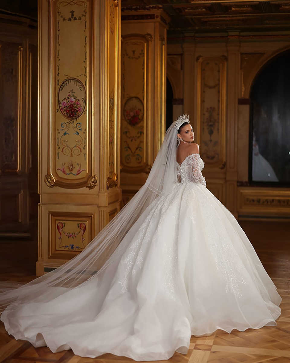 Vintage Ball Gown Wedding Dress Sweetheart Neck Off Shoulder Long Sleeves Bridal Gowns Sequins Lace Sweep Train Dresses Custom Made vestidos de novia