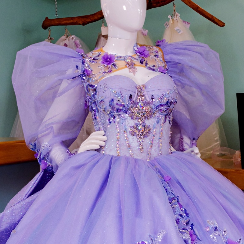 Lavender Shiny Off Shoulder Quinceanera Dresses Applique Flower Beading Crystal Corset Tull Puff Sleeve Party Birthday Sweet 16 Dress Vestidos 15 anos