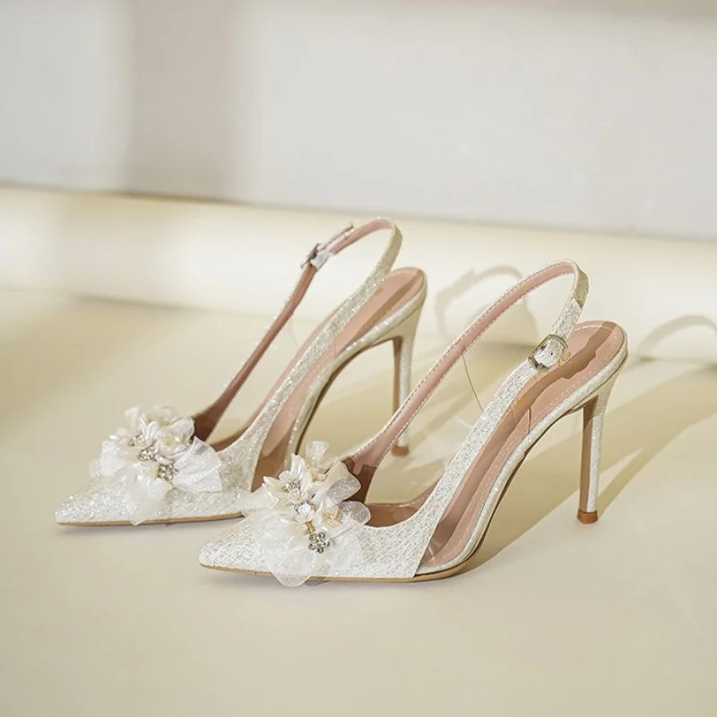 Summer Temperament High-Heeled Stiletto Pumps Pointed Pearl Flowers White French Sandals Wedding Shoes 250312