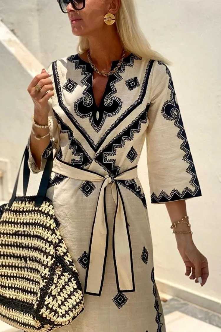 Urban Sexy Dresses Autumn New Autumn Fragrant Hemp A-line Skirt Printed Belt Bohemian Style 5/4 Slip V-neck Dr Womens Clothing Womens Robe Y240312QCW4