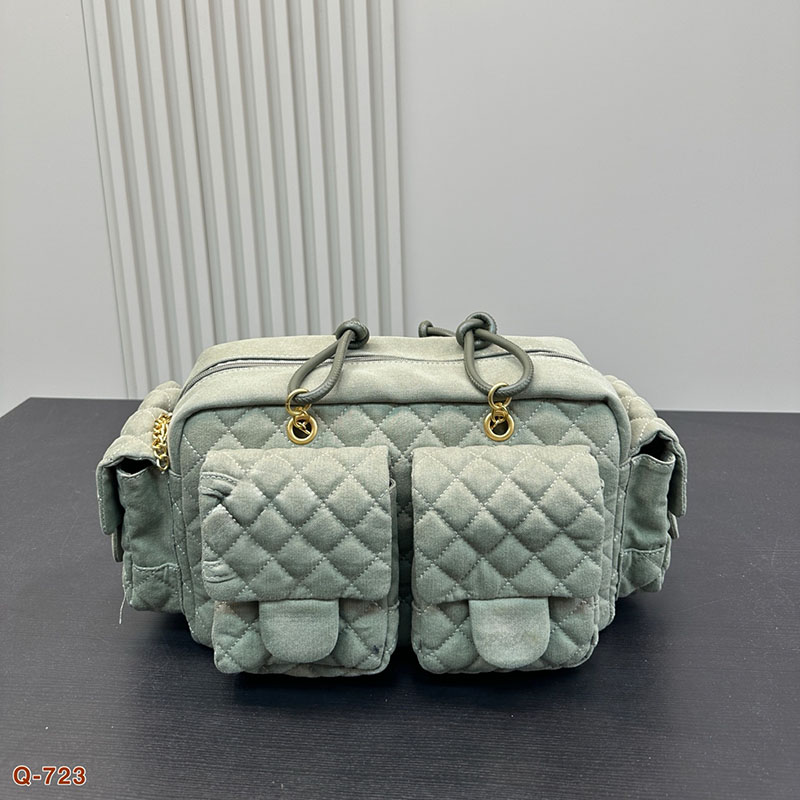 Vintage Olive Green Motorcycle Bag Diamond Denim Double Outer Bag Shoulder Bag Womens Designer Airport Bag Leather Shoulder Strap Underarm Bag with Seam Buckle 30cm