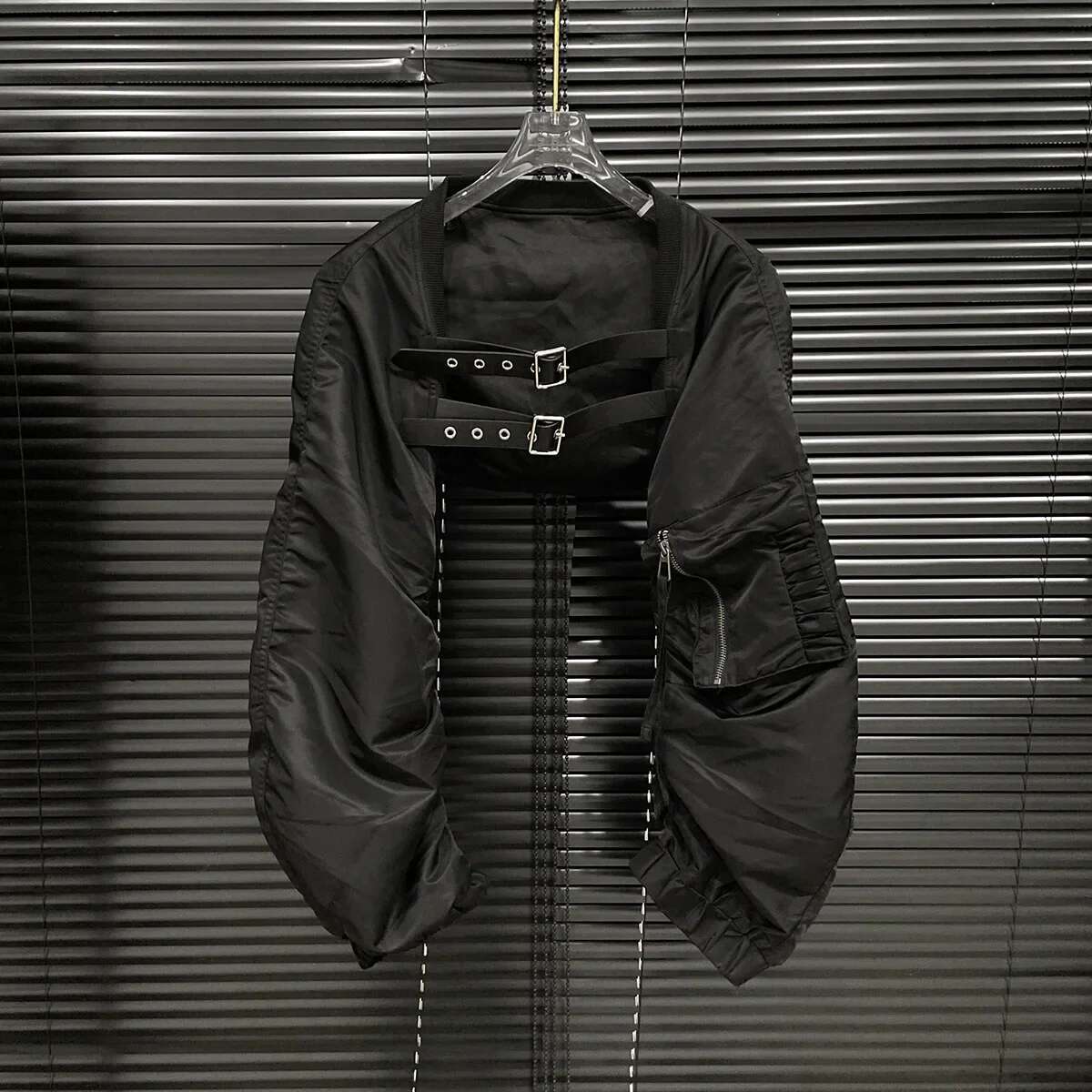 Autumn New Niche Design Black Shoulder Vest Women's Leather Flight Plane Style Cropped Jacket Crew Neck Pattern