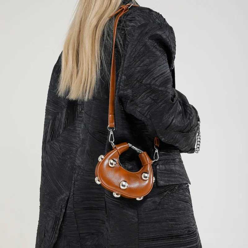 Retro Versatile Ladies Mini Handbag Women Big Rivet Personty Luxury Designer Crossbody Bags for Women Streetwear Shoulder BagC250312