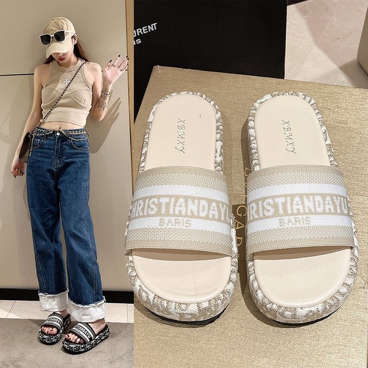 Hot new free shipping designer slippers for womens flat slippers black beige grey Spring new style thick soled height increasing sandals for external 