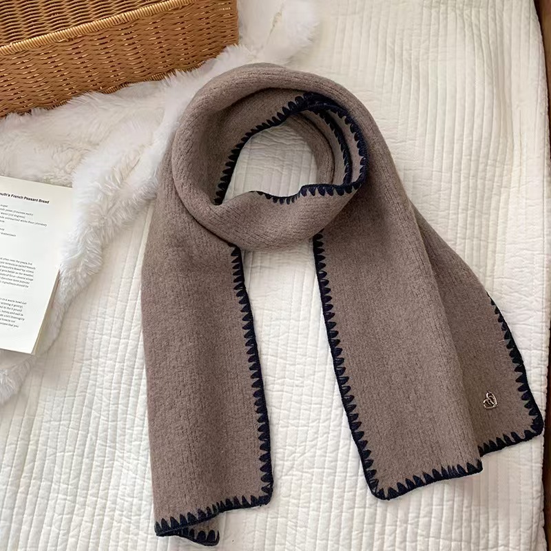 K119 Autumn and winter scarf for women Korean retro versatile knitted lock edge scarf atmosphere warm cold shawl wholesale