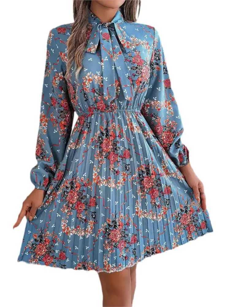 Urban Sexy Dresses Autumn Winter Womens New Elegant Flower Lacing Fashion Print Sexy Waist Closing Long Slve Pleated Skirt Womens Wear Y240312DQ5N