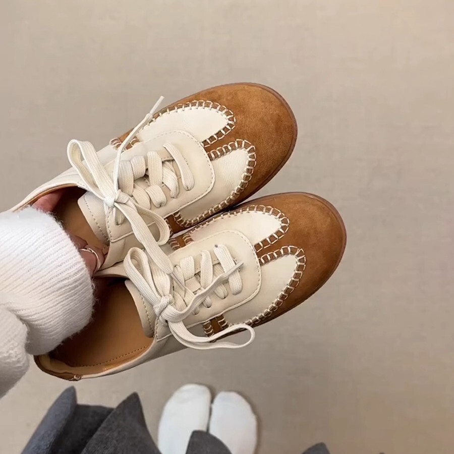 High Quality Leather Version Hand Sewn Training Shoes For Spring And Summer Of 25 Light Luxury Fashion Designer Women s Board Shoes, New Flat Sports S