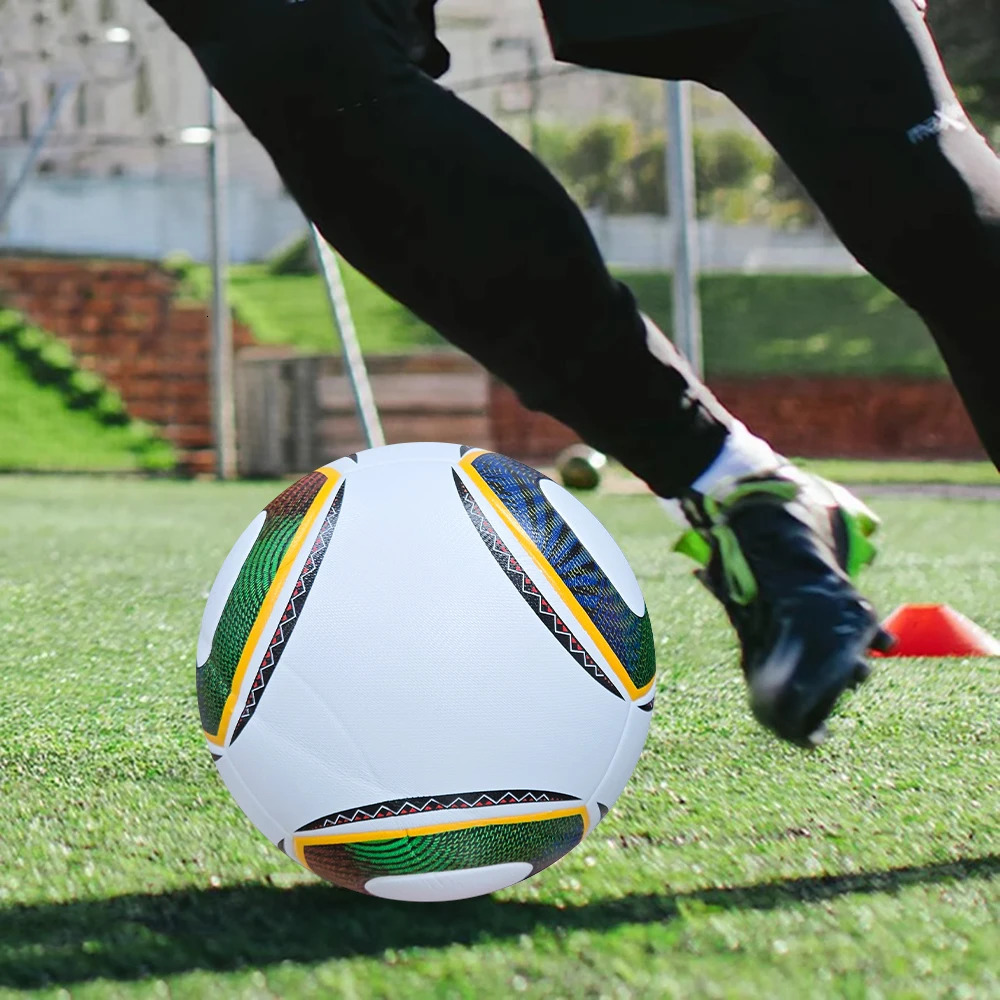 Mens football highquality size 5 PU adult futebol childrens outdoor sports training ball 2010 game professional team 250305