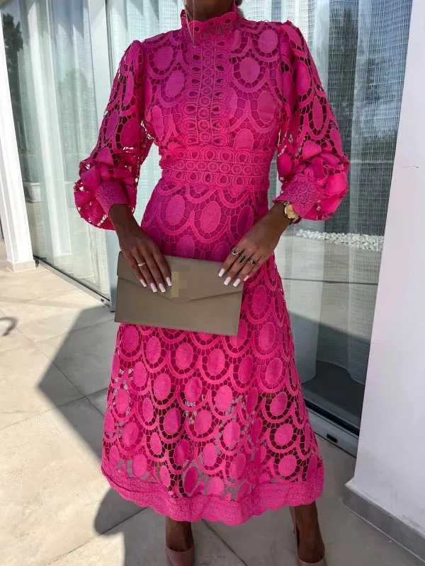 Urban Sexy Dresses 2025 Spring New Fashionable French Lace Stand Up Collar Bubble Slves Waist Cinching Slimming Dr Elegant Long Dr Y240312A503