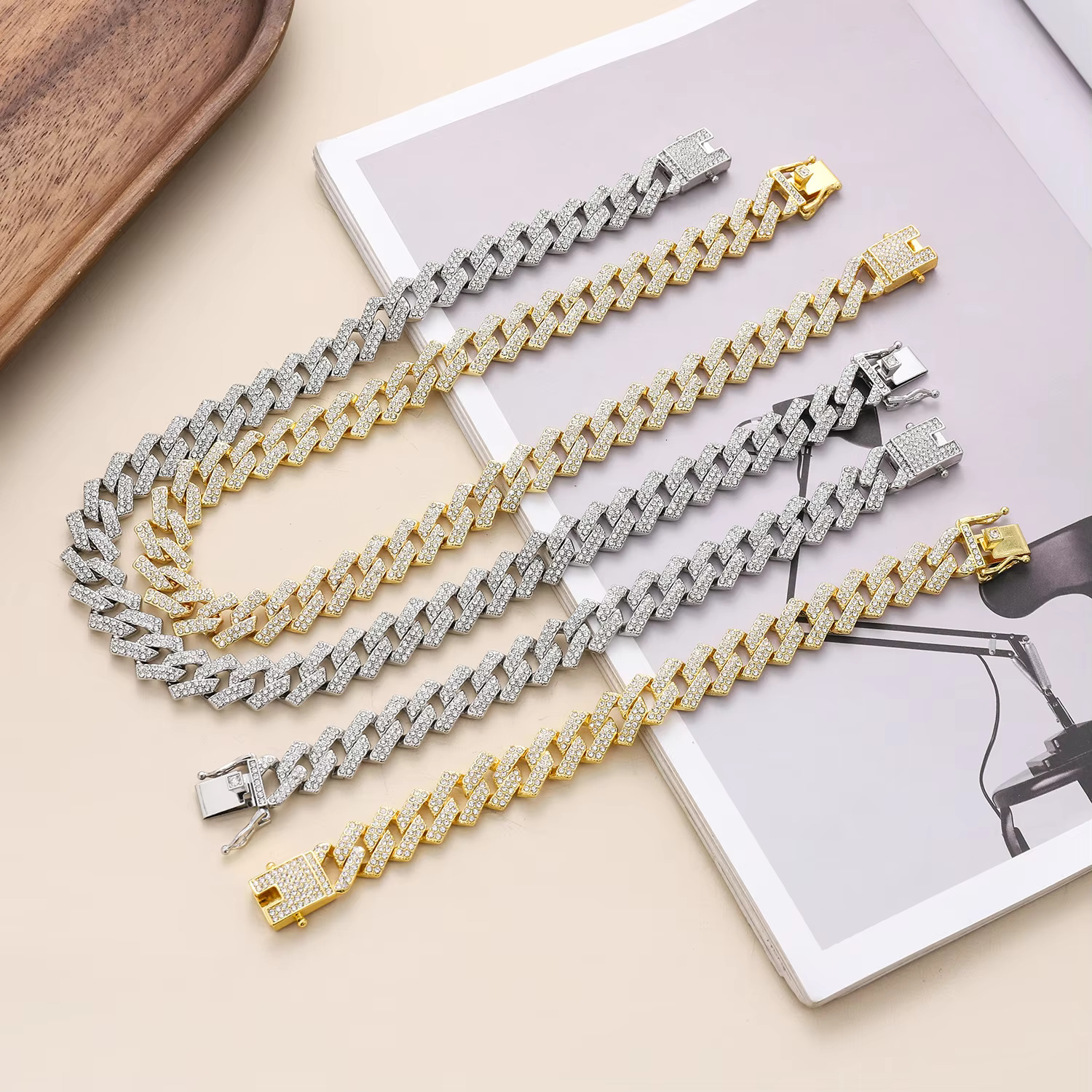 Miami Cuban pendant necklace Wholesale 15mm Alloy Miami Cuban Link With Iced Out Bling Diamond Charm Choker